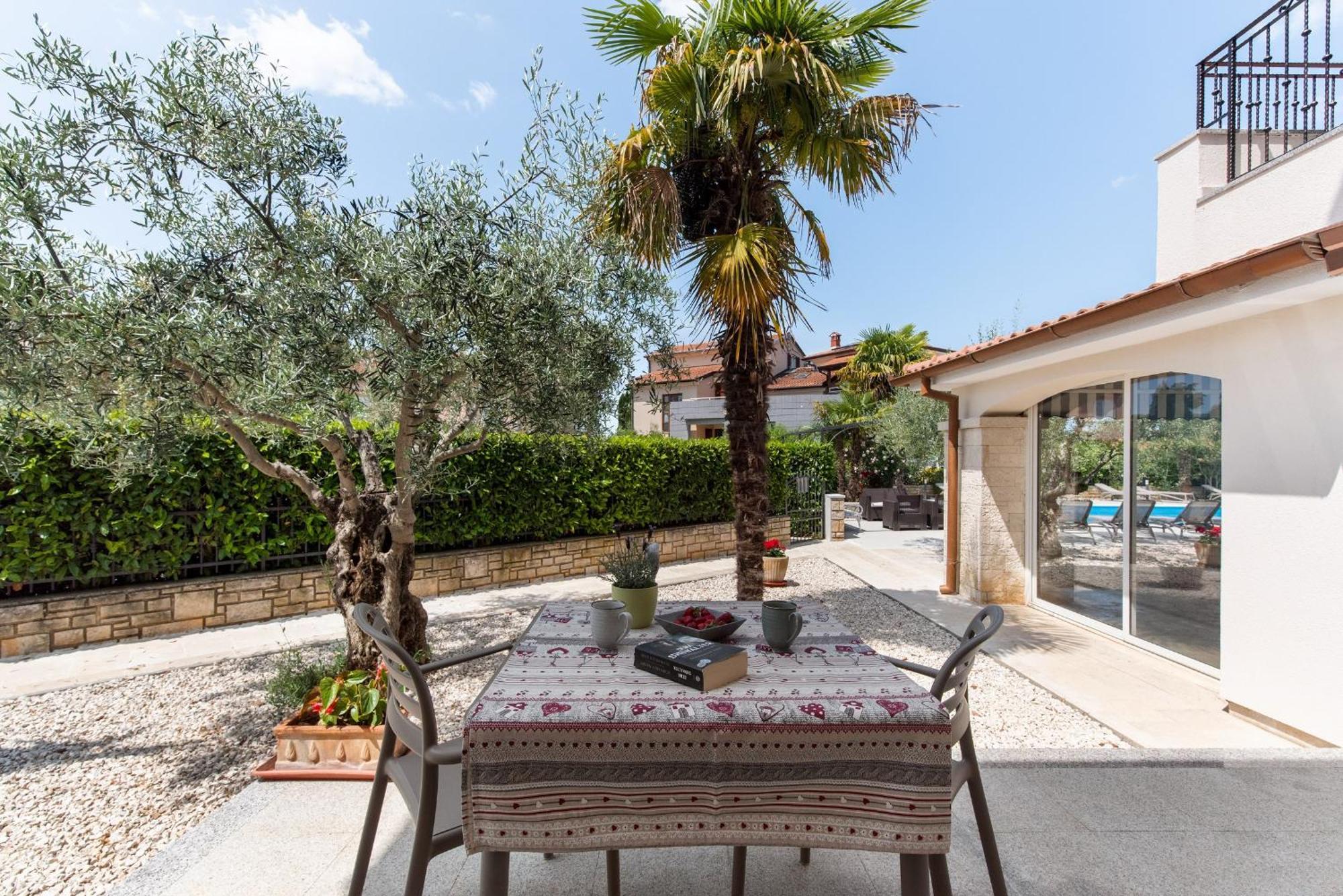 Villa Hope Apartments Poreč Exterior foto
